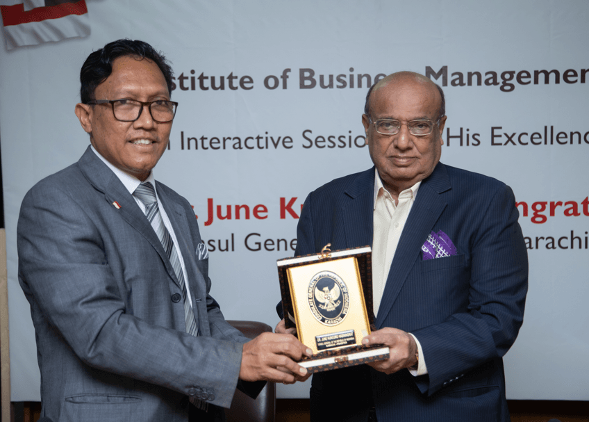 Indonesian CG in Karachi visits IoBM
